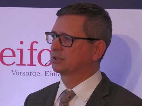 Norman Wirth (Screenshot: Schmidt-Kasparek)