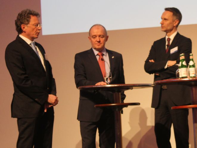 V.l.n.r.: Georg Bräuchle, Eberhard Oehler, Dirk Wietzke (Bild: Görsdorf)