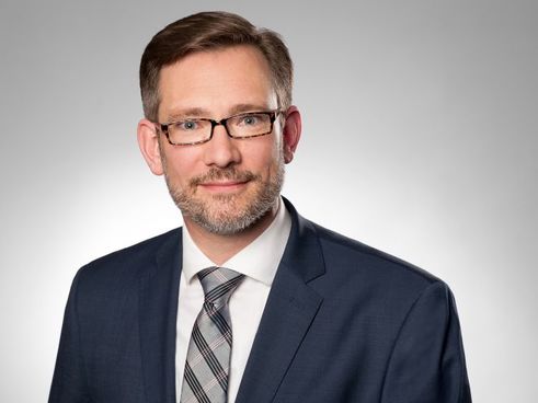 Folko Tonsmann Ist Neuer Vertriebsdirektor Der Landeskrankenhilfe Lkh Und Der Landeslebenshilfe Llh Www Pkv Vorteile De Blog